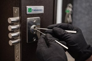Вскрытие замков Guardian: причины, особенности и контекст применения